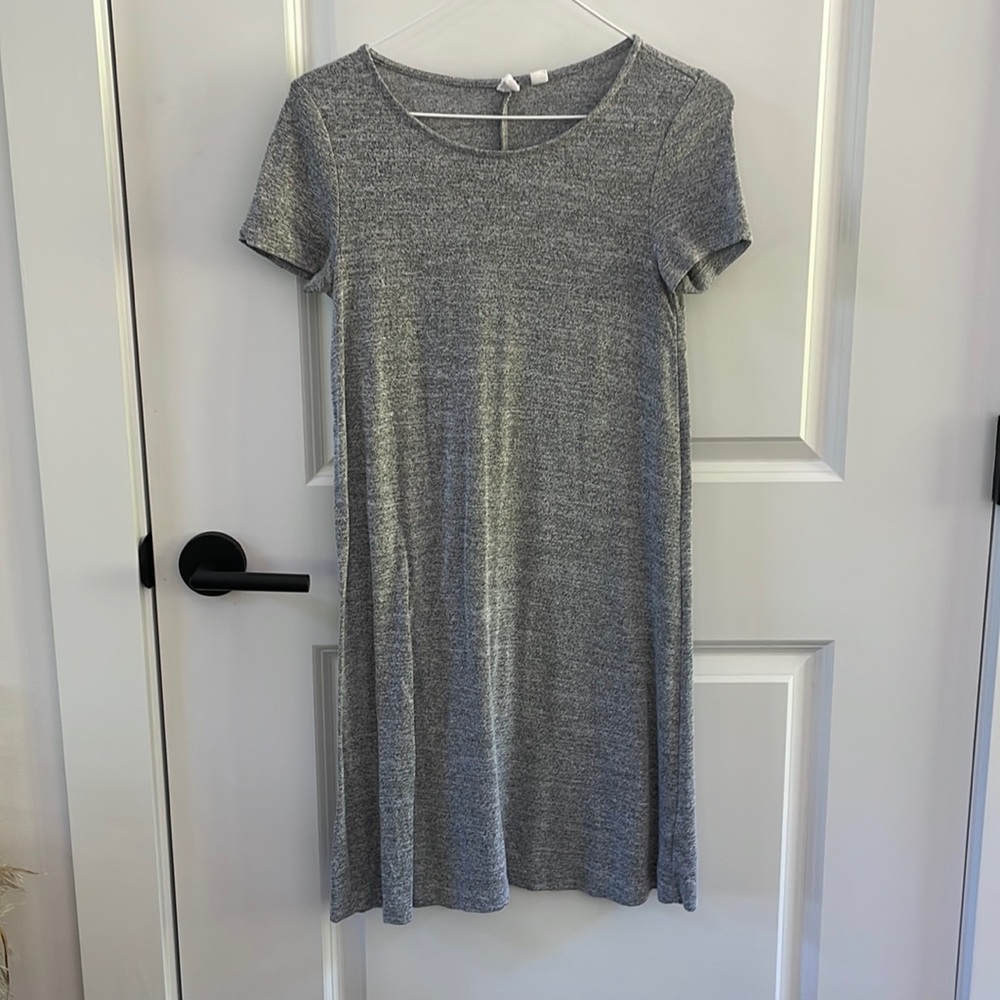 ❤️5/$20 Grey tshirt dress